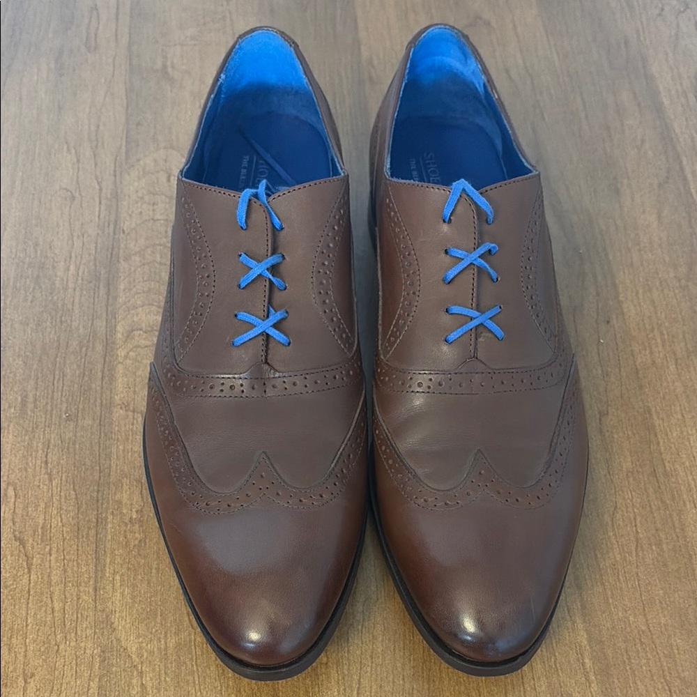 ShoePassion Brown Wingtip Dress Shoes with Blue Accents